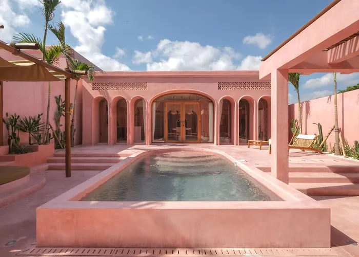 Villa Ella June